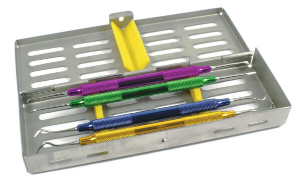 Набор инструментов для снятия зубных отложений из 4 предметов с полыми внутри металлическими ручками в стерилизаторе 4000-3с ЮП/